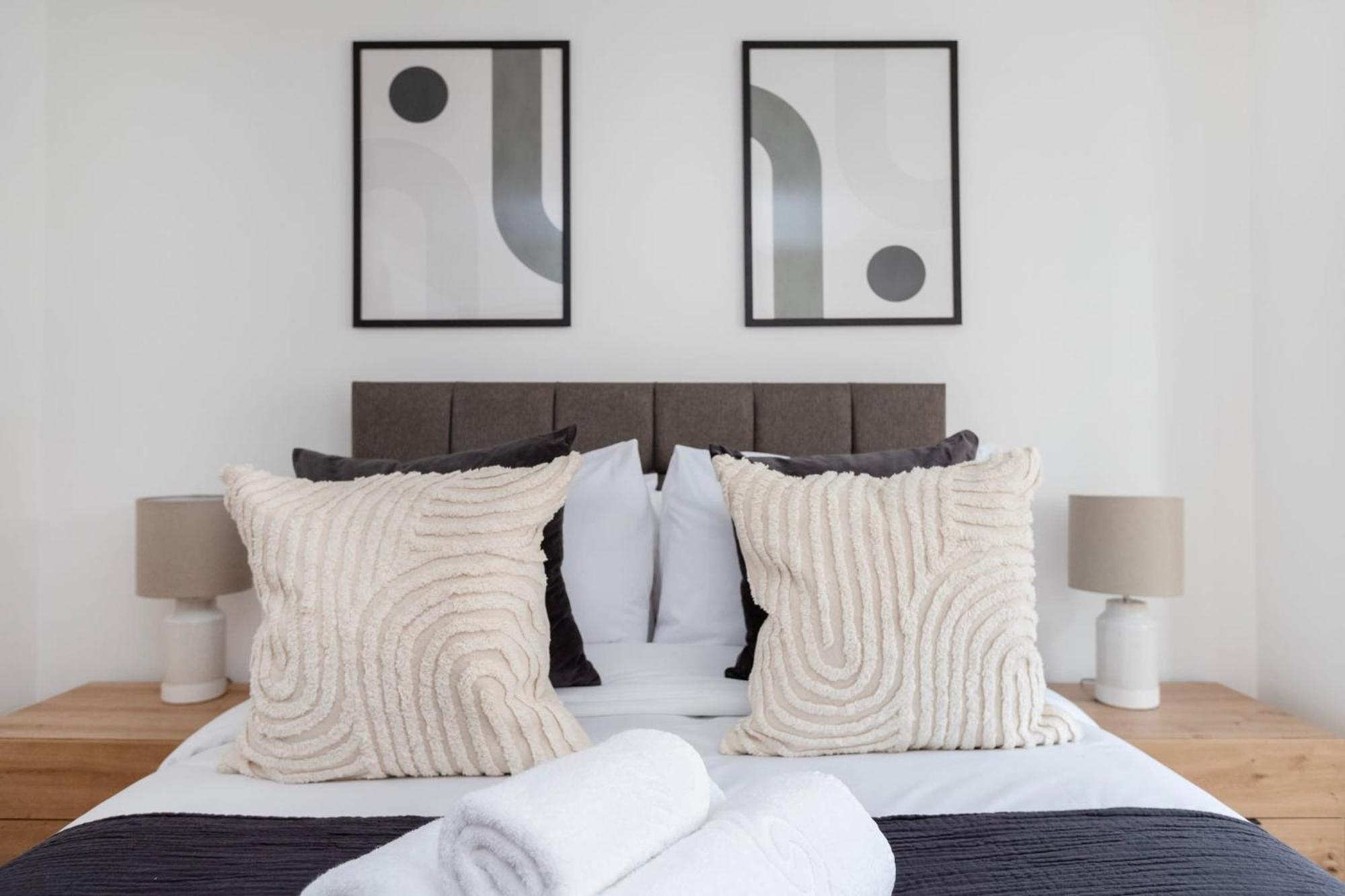 Fitzrovia & Soho - 2Br With Balcony - Cityapartmentstay Londyn Zewnętrze zdjęcie