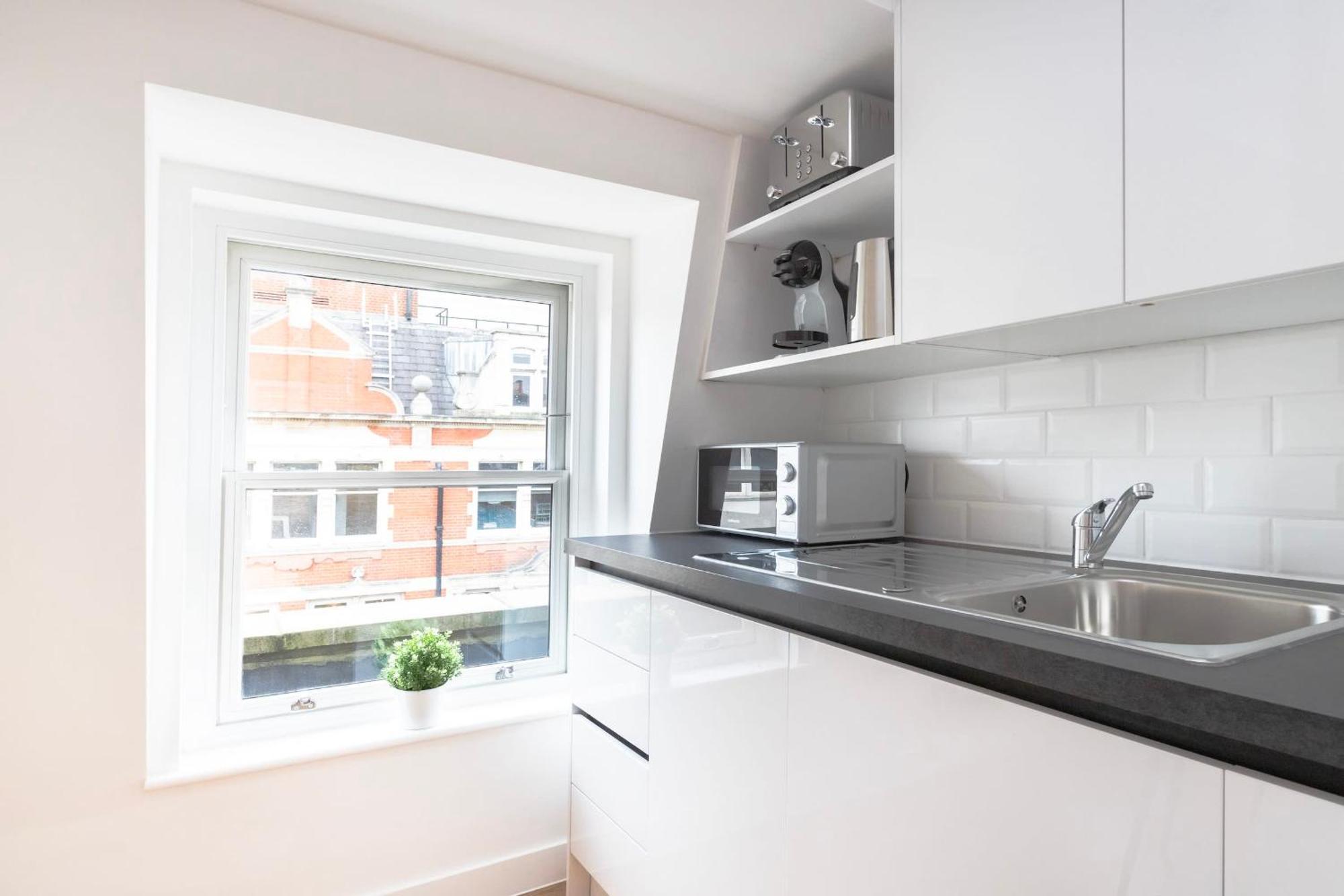Fitzrovia & Soho - 2Br With Balcony - Cityapartmentstay Londyn Zewnętrze zdjęcie