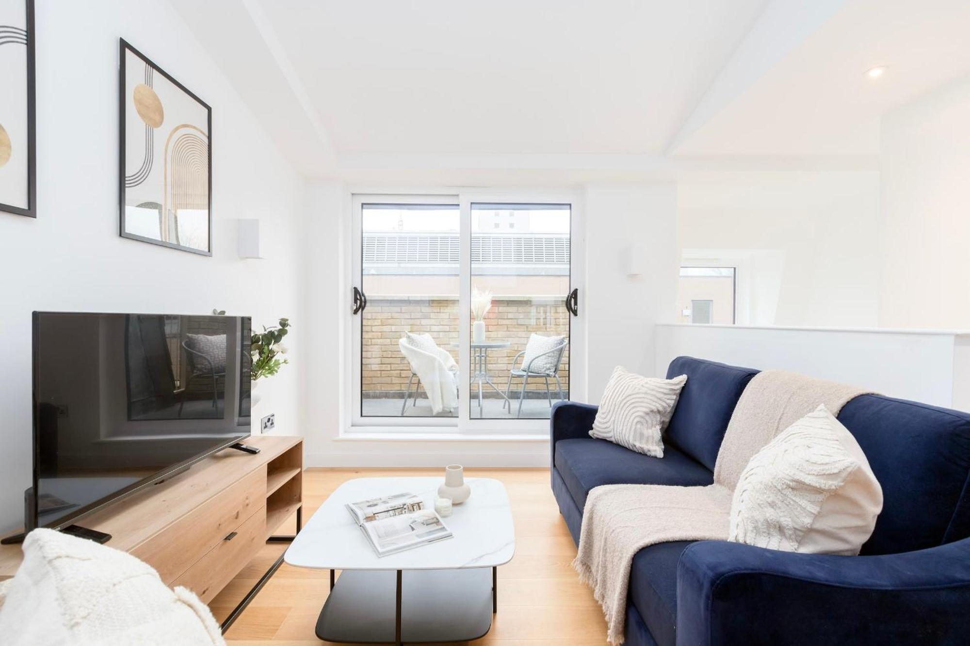 Fitzrovia & Soho - 2Br With Balcony - Cityapartmentstay Londyn Zewnętrze zdjęcie
